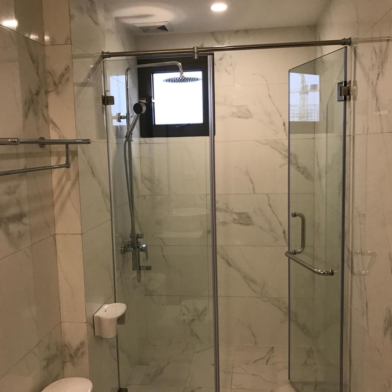 Rosarian 3* Hà Nội